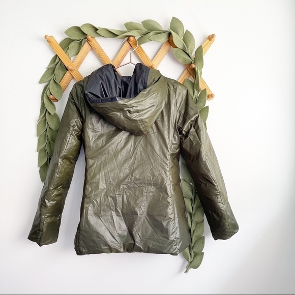 Burberry Blue Label Down Packable Down Puffer Coat - Reversible - Picture 4 of 15